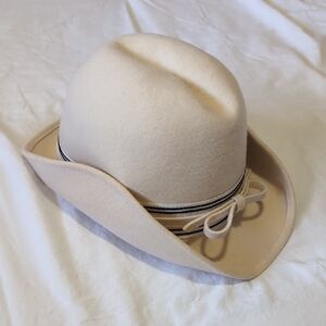 Skin Cream Felt Fedora with Striped Band